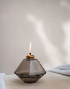 AKI Oljelampa Smoke Grey | Liten