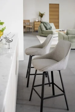Alison Barstol 65 | Beige