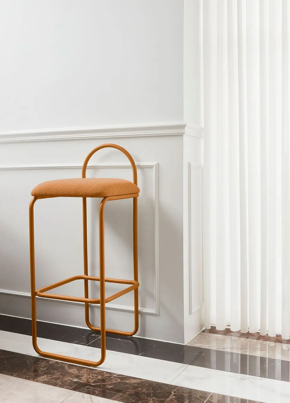 Angui Barstol SH93 | Amber Bouclé