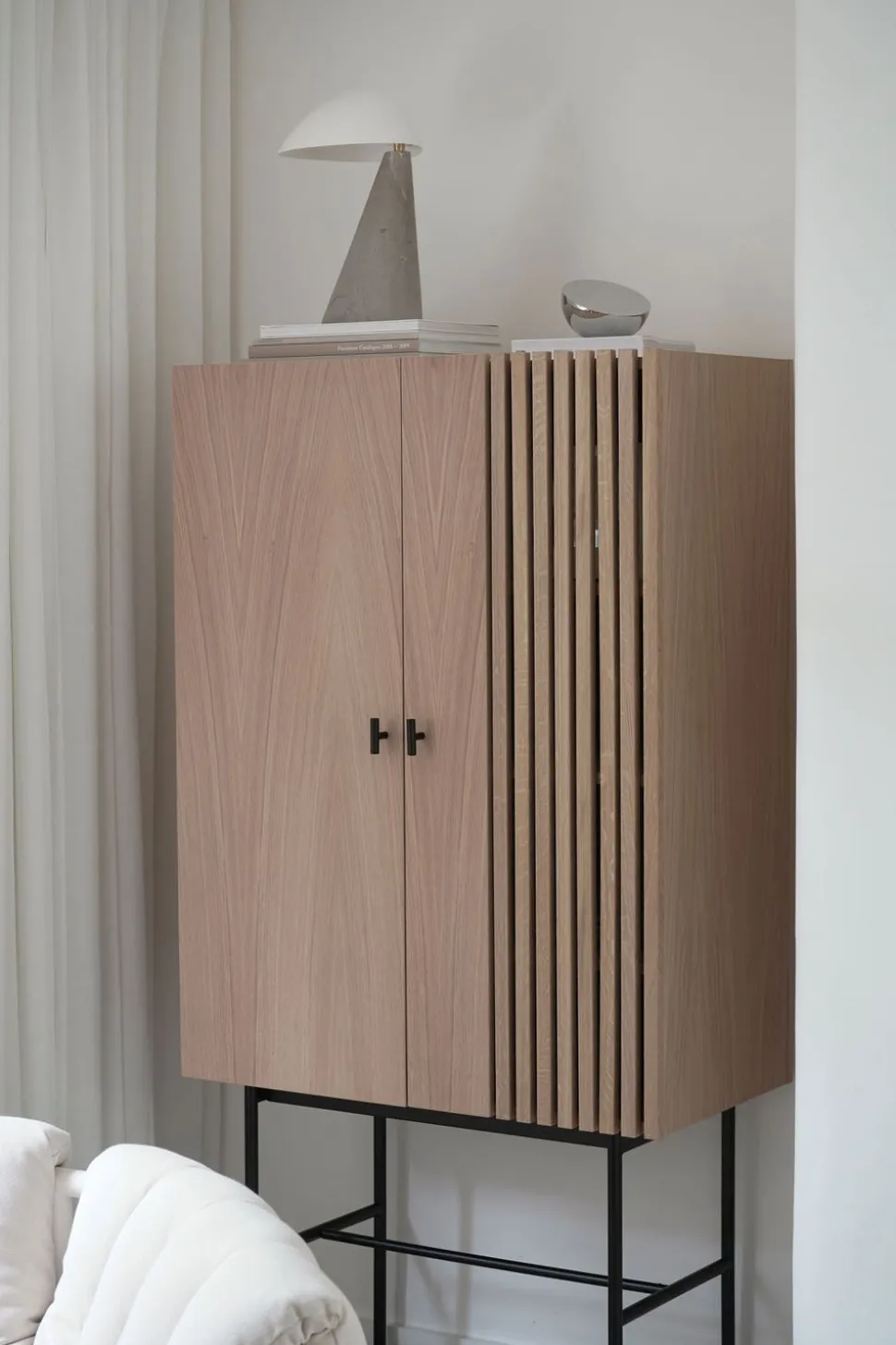 Array Highboard 80 | Vitpigmenterad