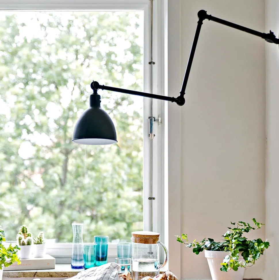 Bazar Vägglampa | Svart