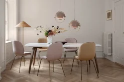 Beetle Stol | Frontklädd, Plastben