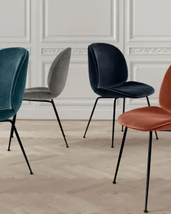Beetle Stol | Plast med kudde, 4-ben metall