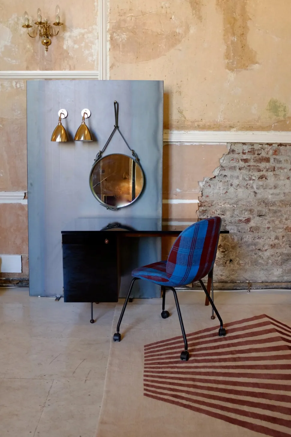 Bestlite BL7 Vägglampa | Krom, Svart