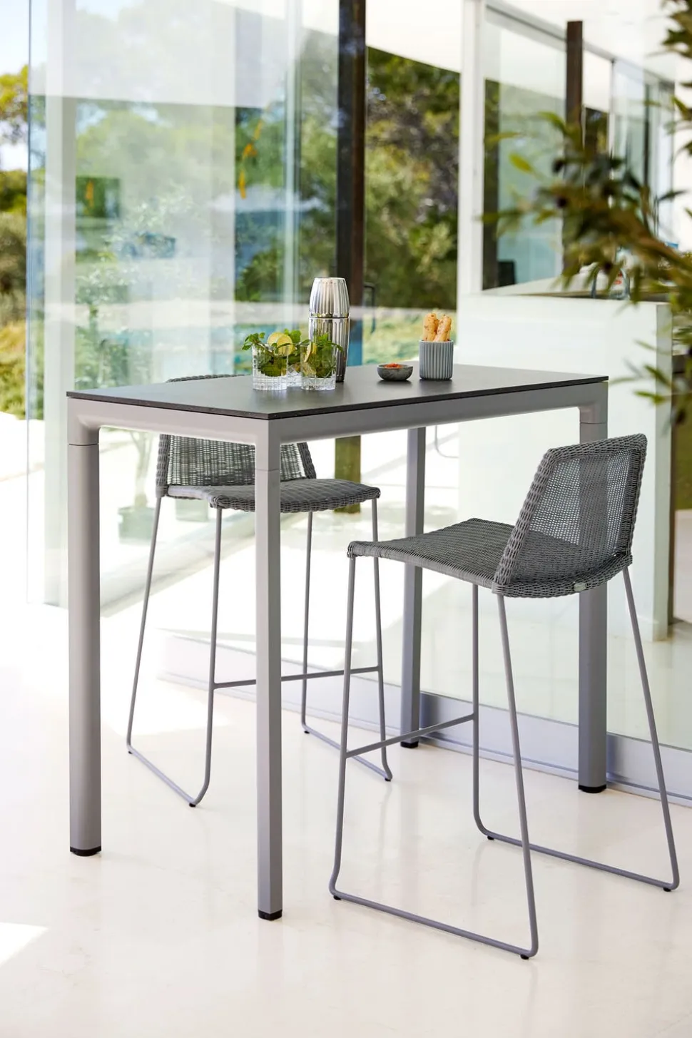 Breeze barstol | White/ Grey