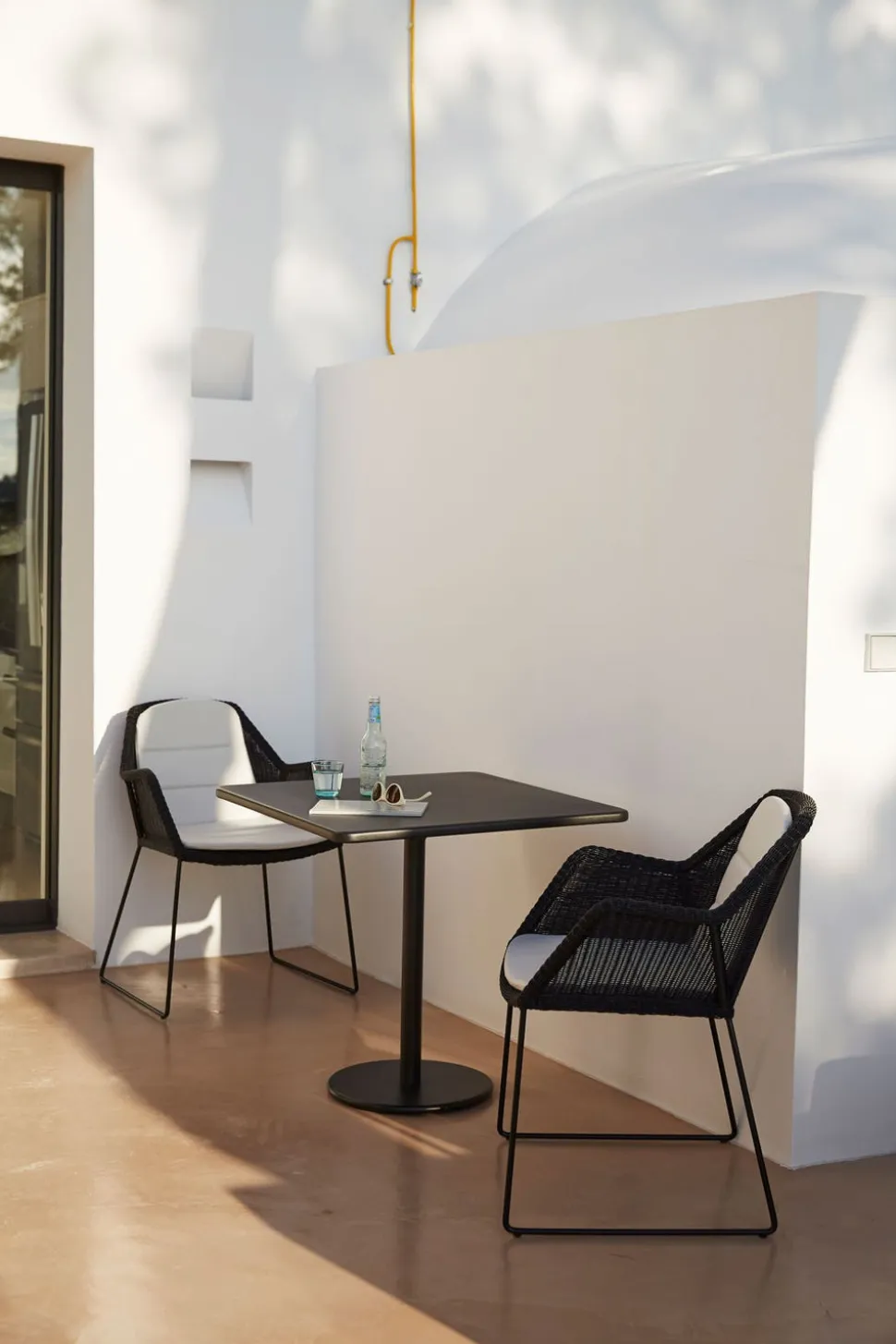 Breeze Karmstol | Medar | Black
