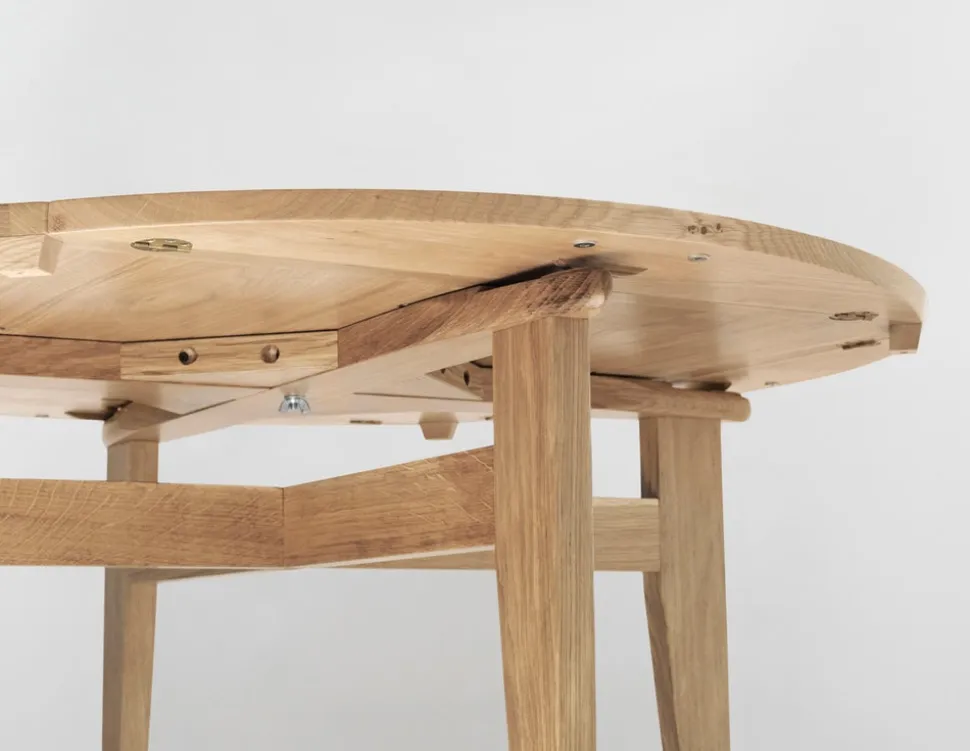 B-Table Matbord Valnöt 85x85/Ø116