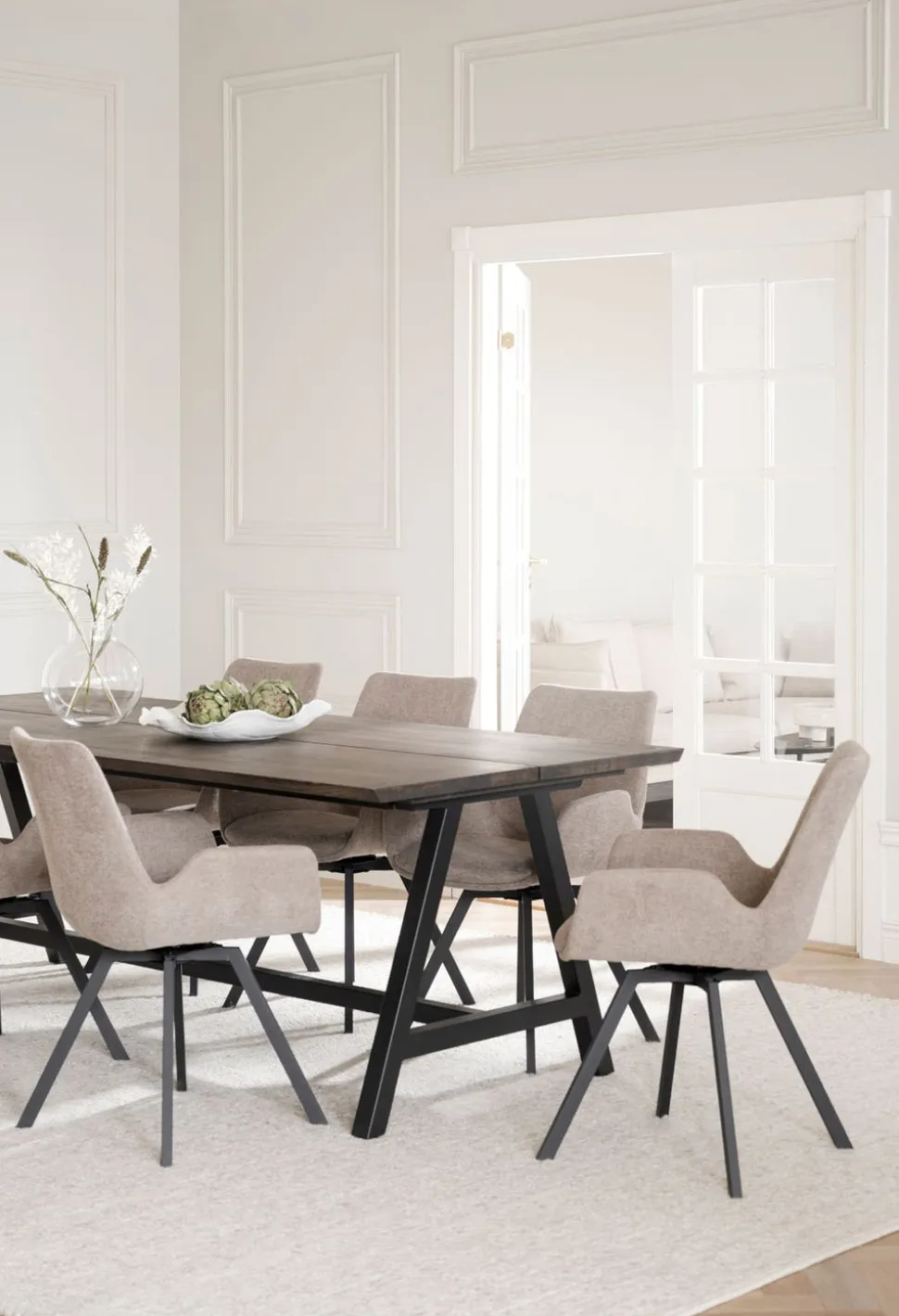 Carradale Matbord | 220 Svart Ek, A-Ben