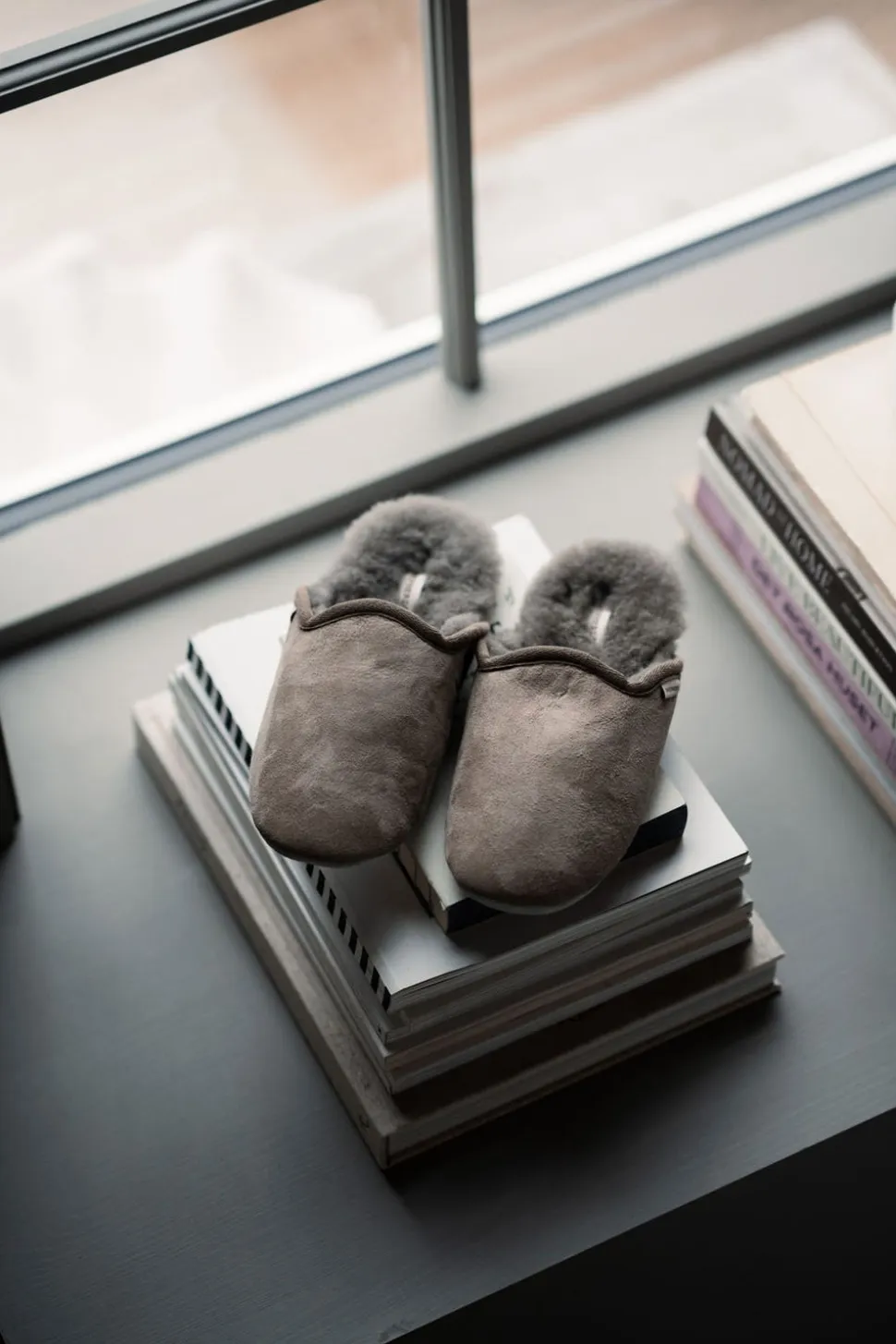 Cleo Fårskinnstofflor Stone | Storlek 36