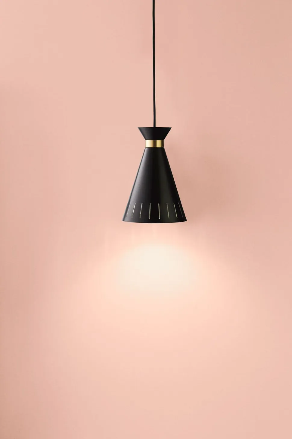 Cone Pendel | Black Noir