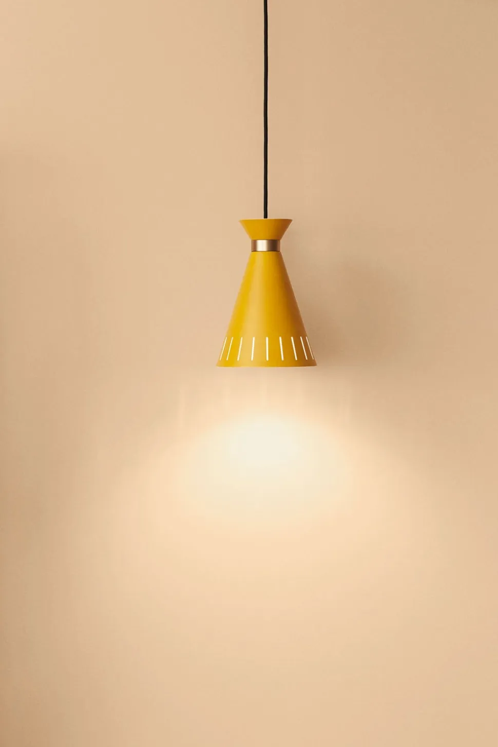 Cone Pendel | Honey Yellow