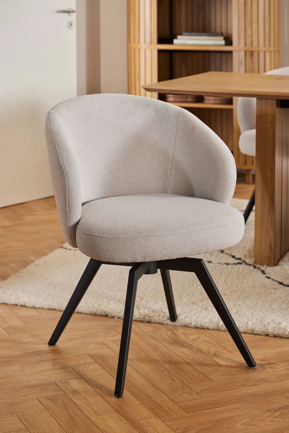 Darlene Karmstol | Alea Beige, Svart