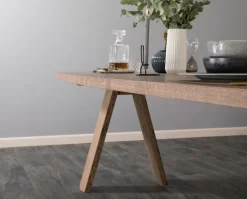 Elegant Matbord | Träben