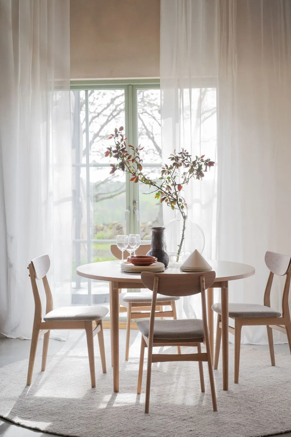 Fairmount Matbord Ø120 | Beige HPL/Vitpigm. Ek