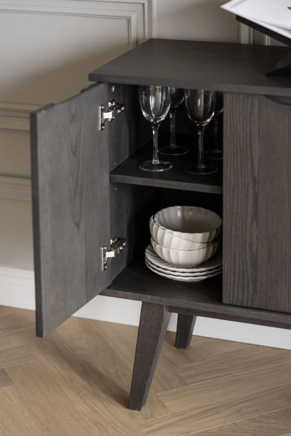 Filippa Sideboard 150 Mörkbrun Ek