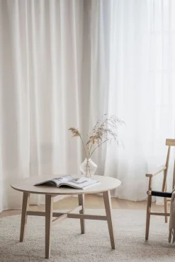 Filippa Soffbord Ø90 | Vitpigmenterad Ek