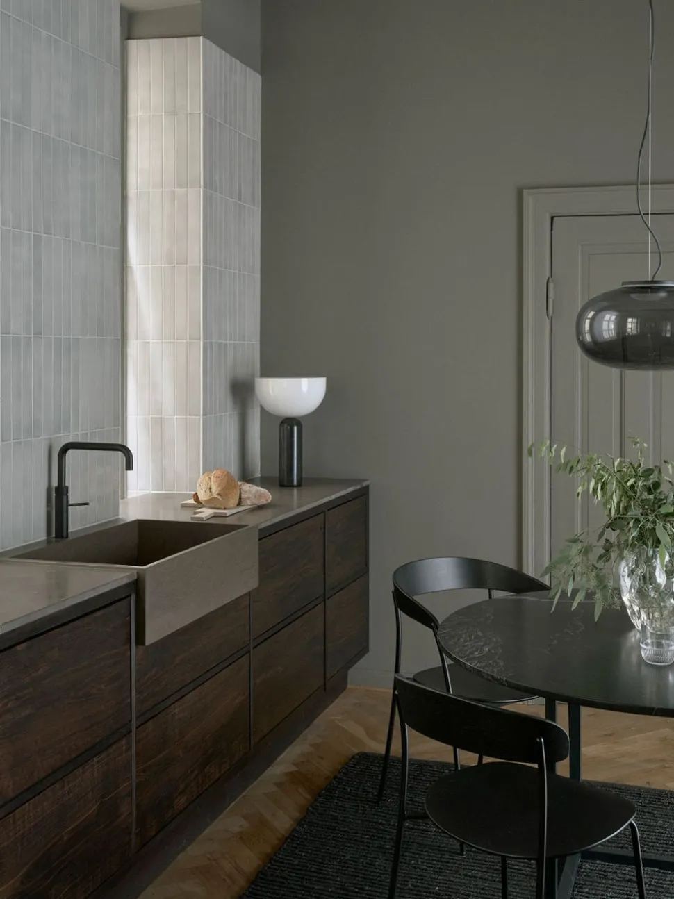 Florence Matbord Ø145 | Svart Marquina Marmor/ Svart