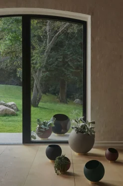 Globe Kruka | Svart Ø37