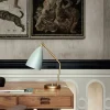 Gräshoppa Bordslampa Alabastervit