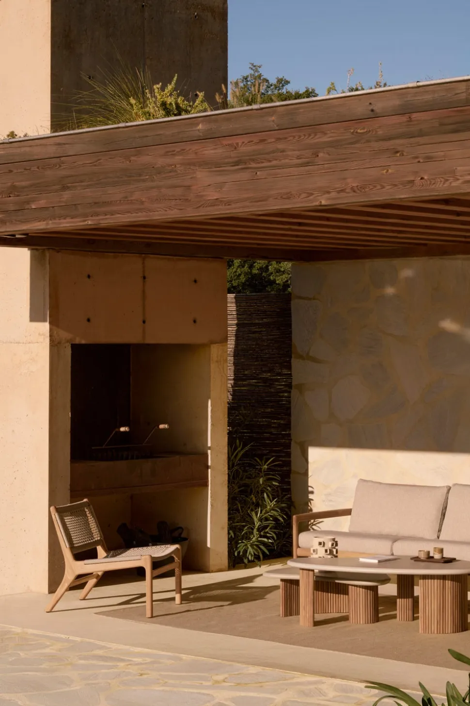 Jack Outdoor 2-sits Soffa | Svartlackad Teak, Natural