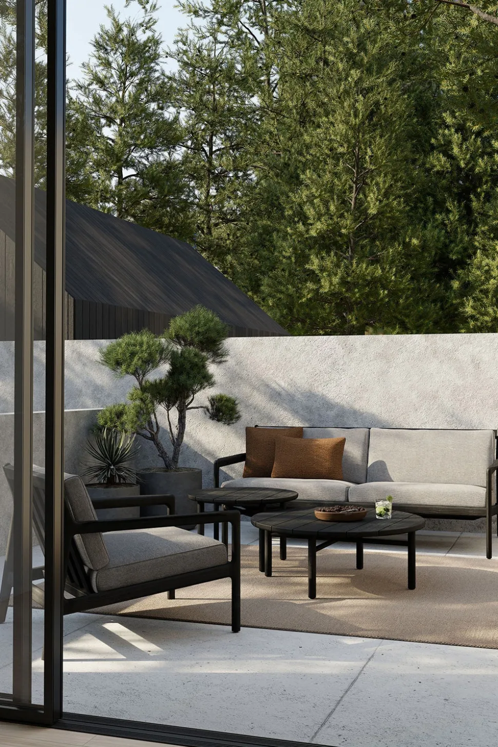 Jack Outdoor 2-sits Soffa | Svartlackad Teak, Natural