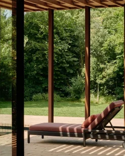 Jack Outdoor Solsäng Svartlack | Burgundy