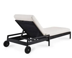Jack Outdoor Solsäng Svartlack | Off White
