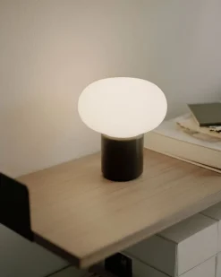 Karl-Johan Portabel Bordslampa | Cold Black