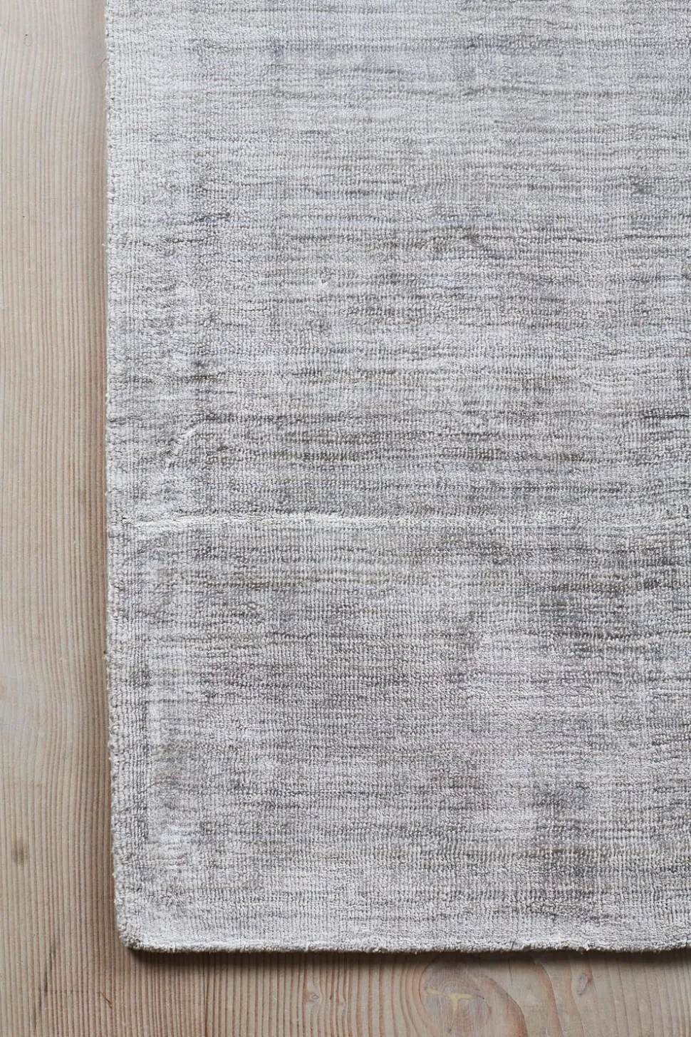 Karma matta light grey 200x300