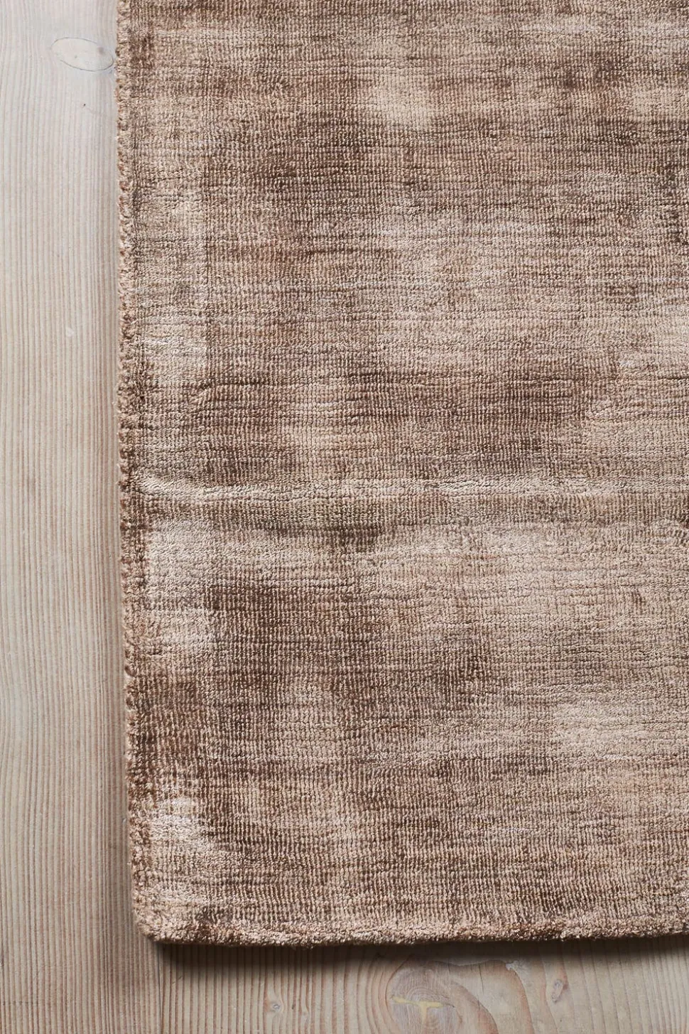 Karma matta nougat brown 200x300