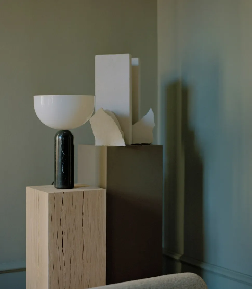 Kizu Bordslampa Large | Svart Marmor