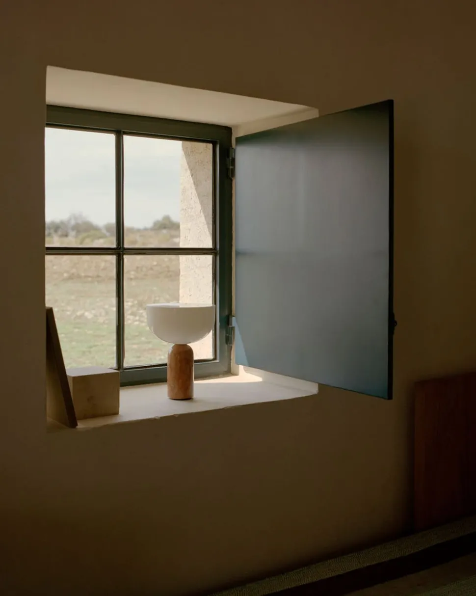 Kizu Portabel Bordslampa | Breccia Pernice Marmor