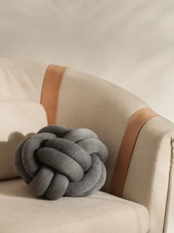 Knot Cushion | Grey