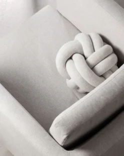 Knot Cushion | White-Grey