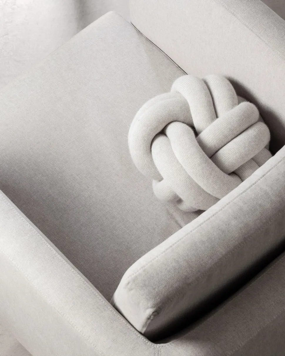 Knot Cushion | White-Grey