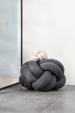 Knot Cushion XL | Grey