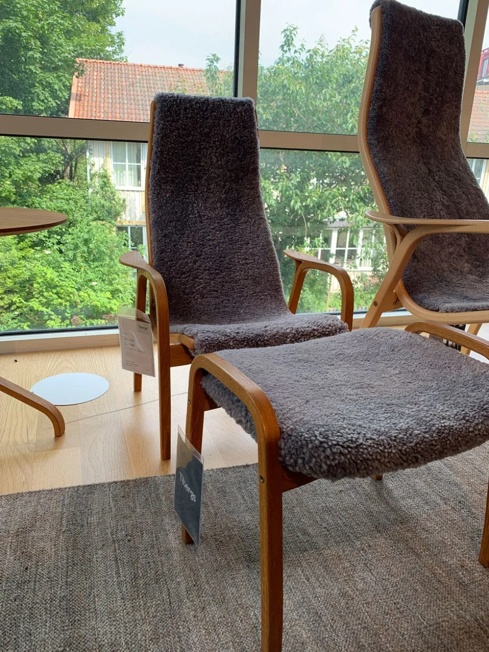 Lamini Barnfåtölj med Pall