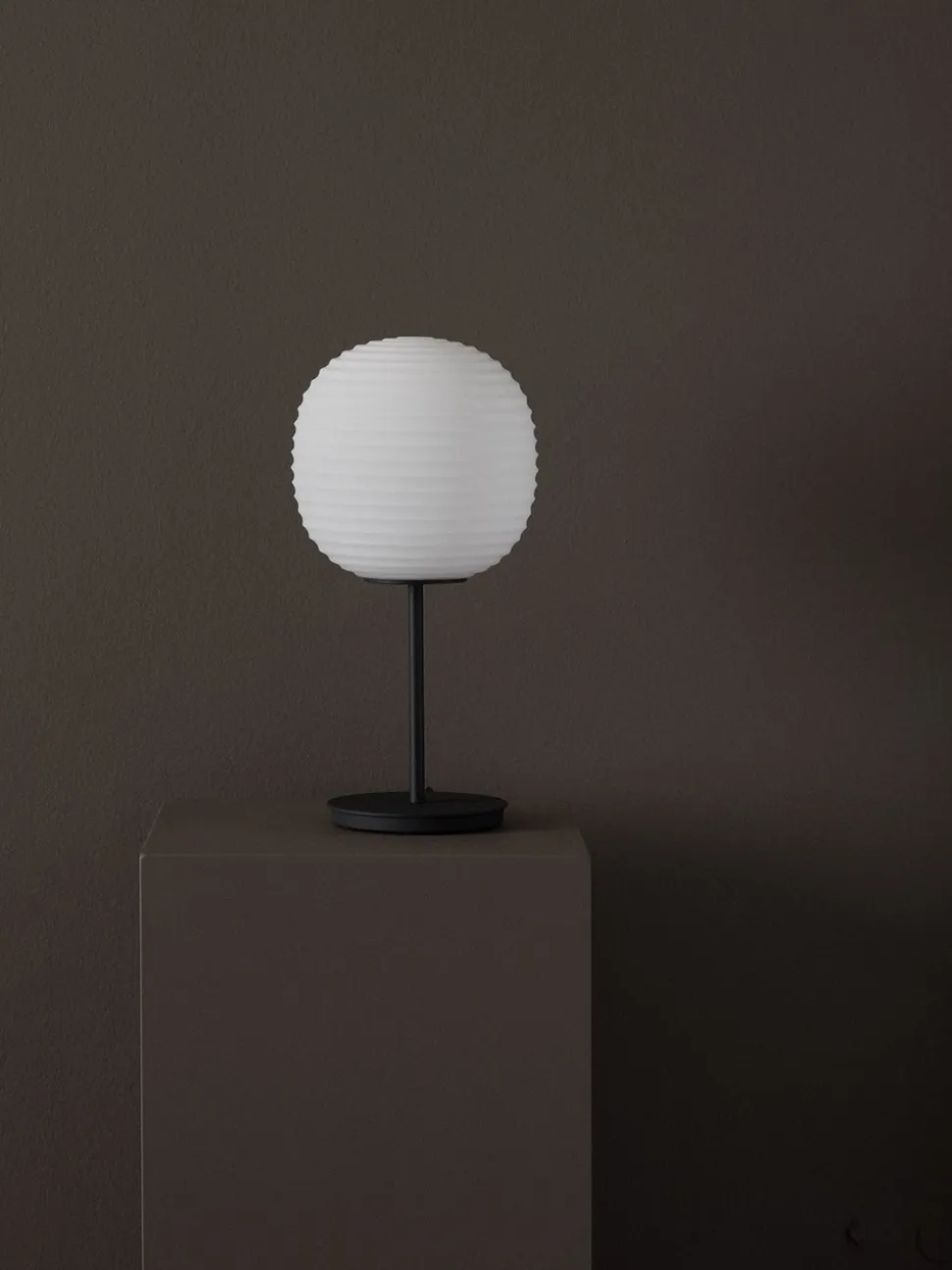 Lantern bordslampa Medium
