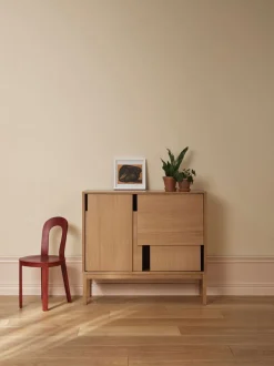 Layer Sideboard med ben | Oak