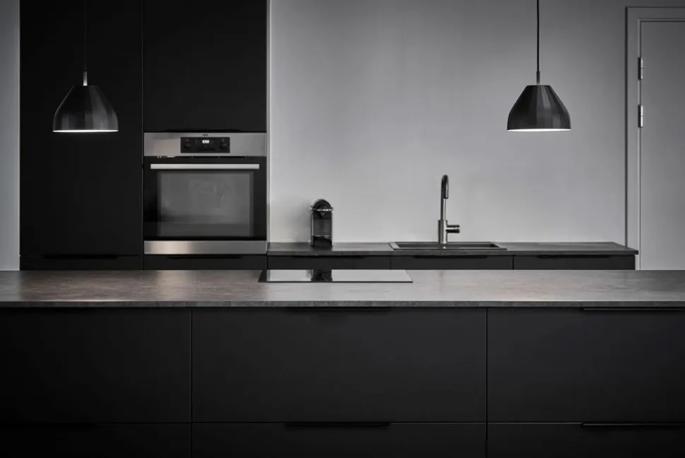 Le Klint 140 | Facet Pendel | Svart