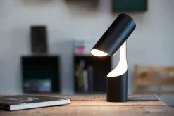 Le Klint 353 | Mutatio Bordslampa