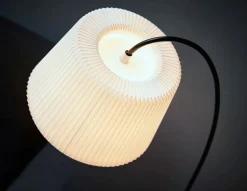 Le Klint 320 Snowdrop | Golvlampa