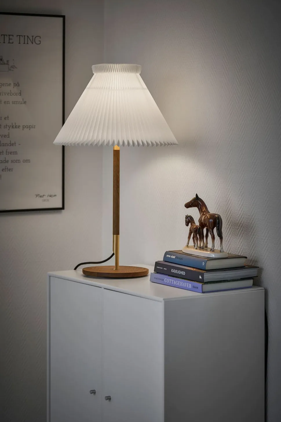 Le Klint 328T LK 80 | Bordslampa | Ljus ek