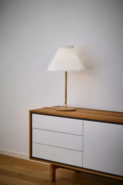 Le Klint 328T LK 80 | Bordslampa | Ljus ek