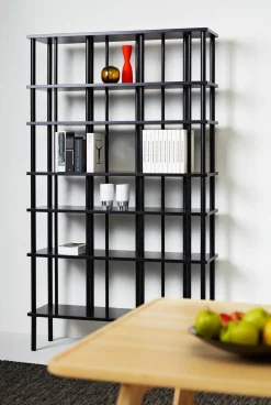 Level Hylla LE1702