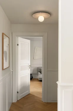Liila Muuse Vägg-/Taklampa, Medium | White/Opal