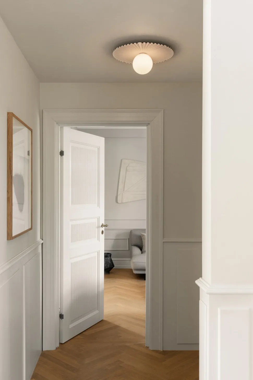 Liila Muuse Vägg-/Taklampa, Medium | White/Opal