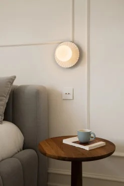 Liila Muuse Vägg-/Taklampa, Small | White/Opal