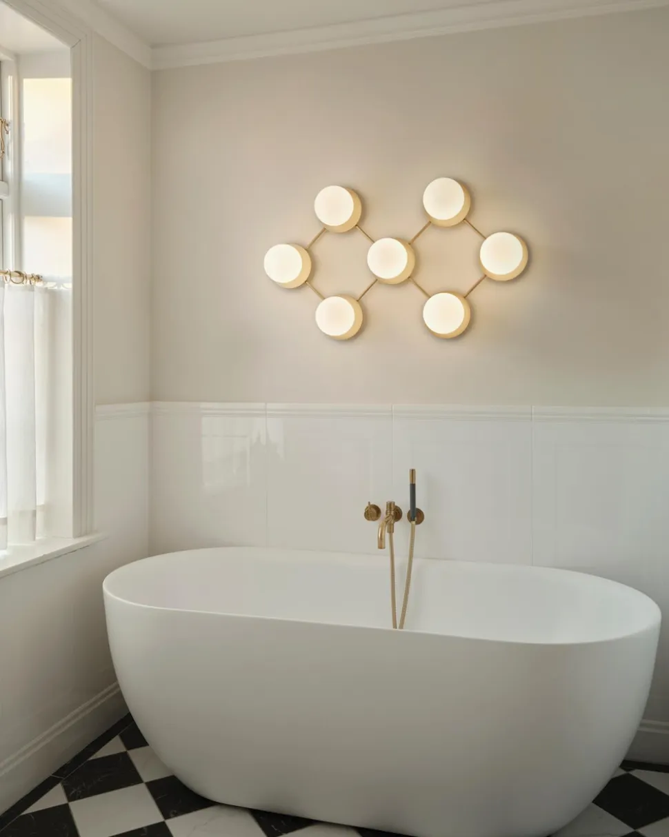 Liila 7 Vägglampa | Nordic Gold/Opal