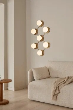 Liila 7 Vägglampa | Nordic Gold/Opal